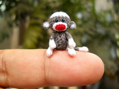 suami-Tiny Sock Monkey 1 inch-1.jpg